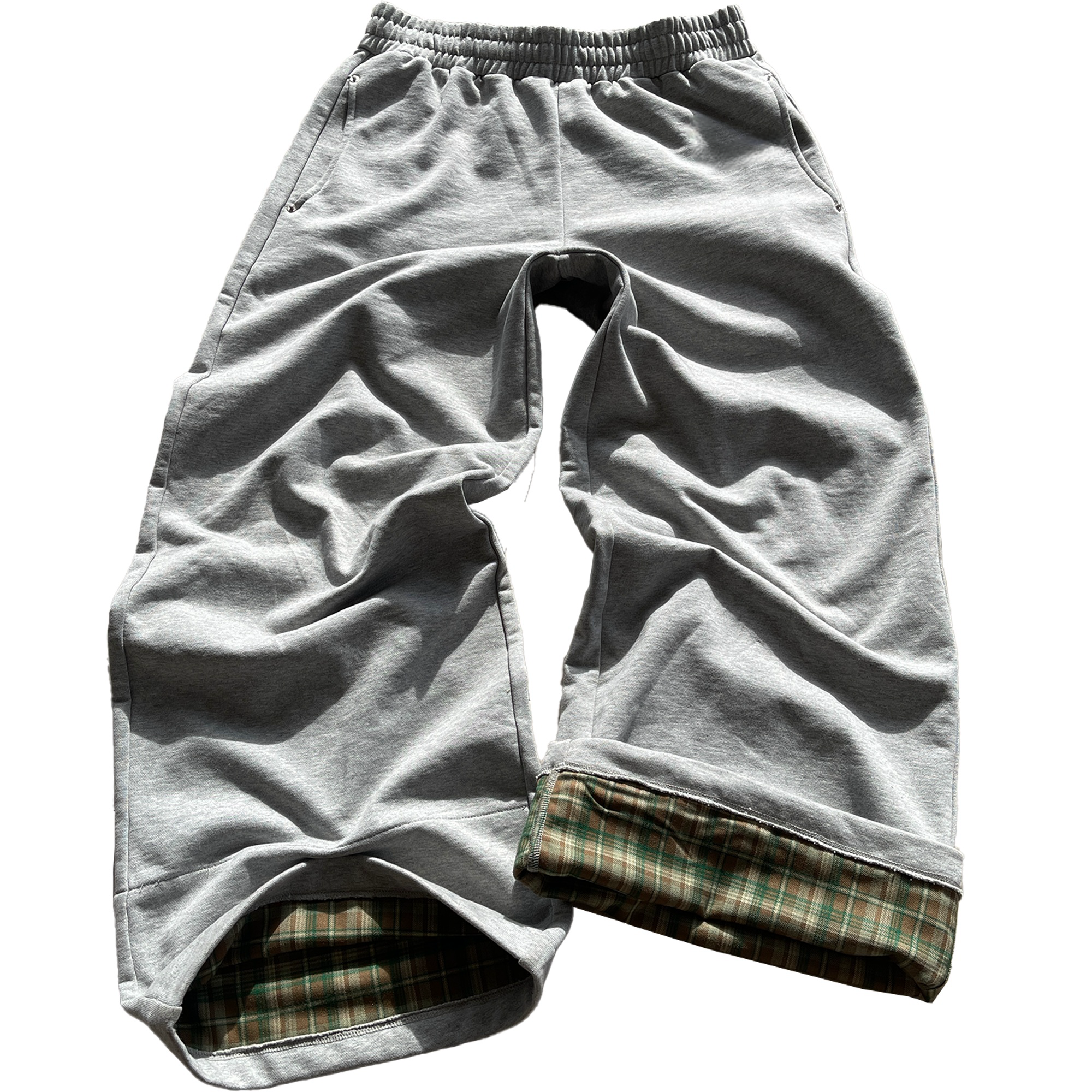 LAZY PLAID SWEATS
