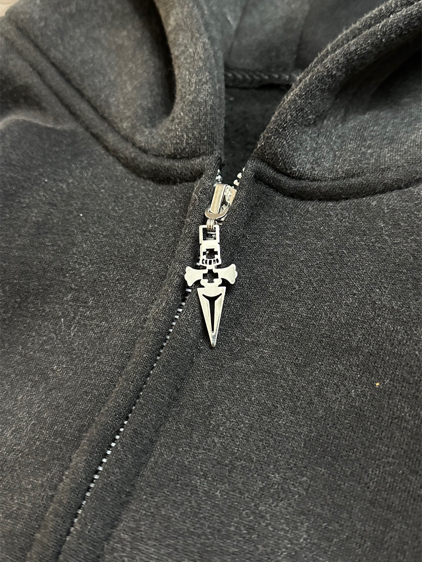 "JUDGMENT CHAIN" ZIP HOODIE