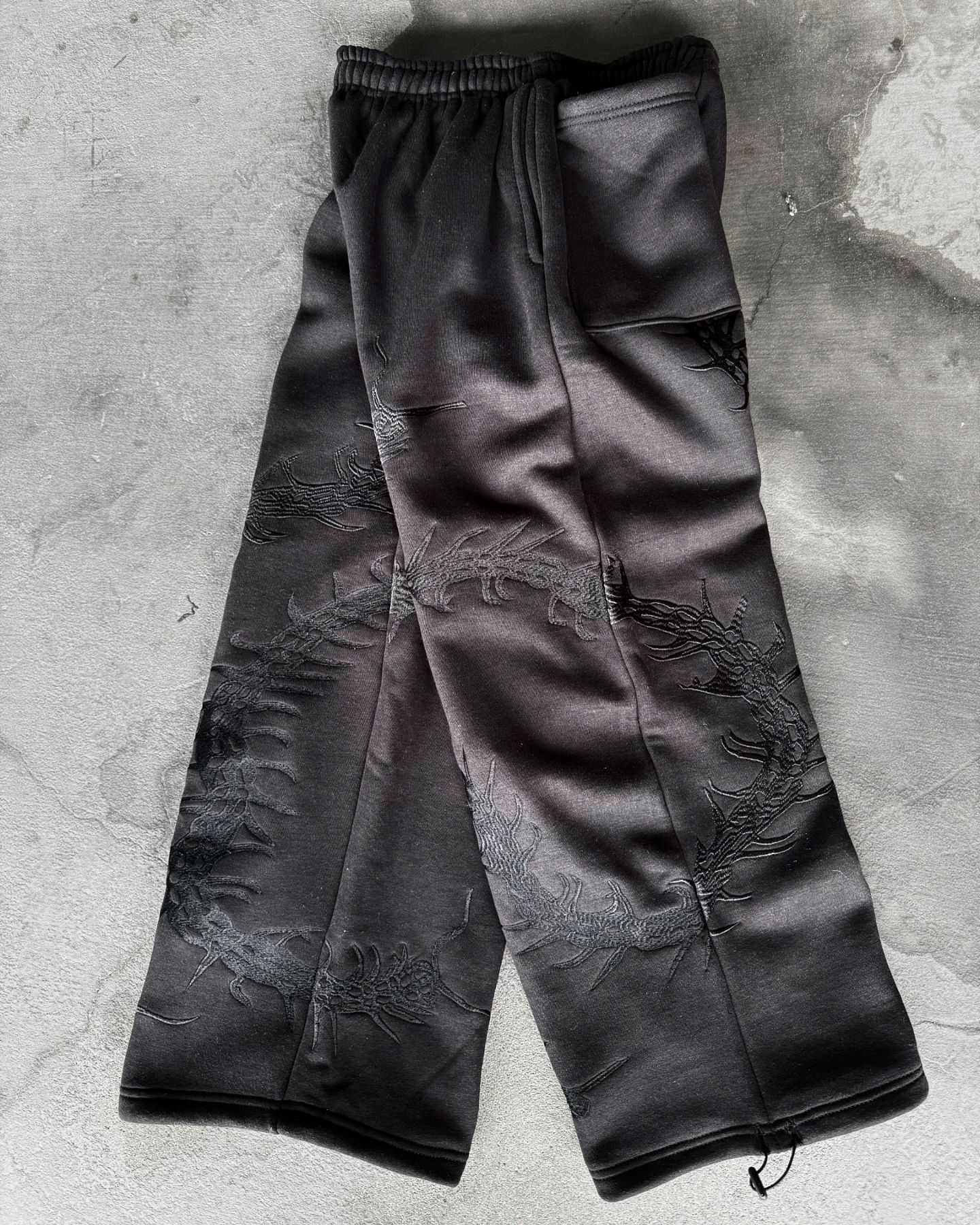 TOYKO GHOUL SUIT