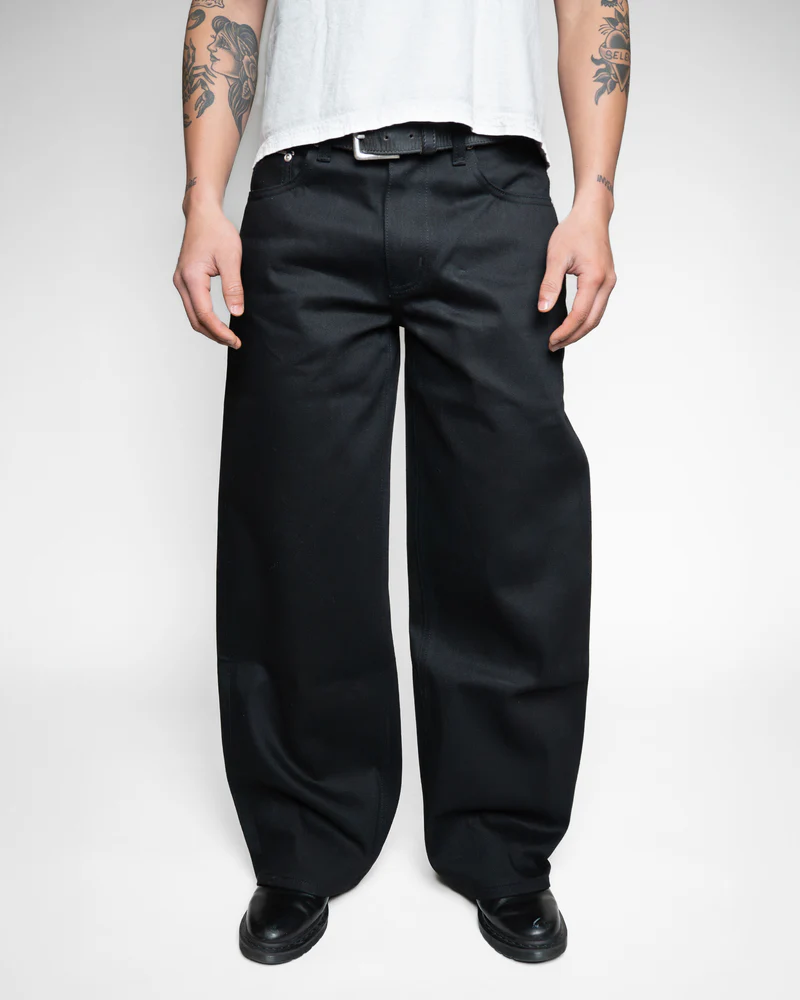 UNIFORM CUT JAPANESE RELAXED SELVEDGE JEANS