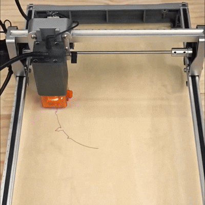 CZ_Kompaktní stolní laserový gravírovací stroj s profesionální přesností pro ručně vyráběné tvůrce, kutily, personalizované dárky a zakázková studia