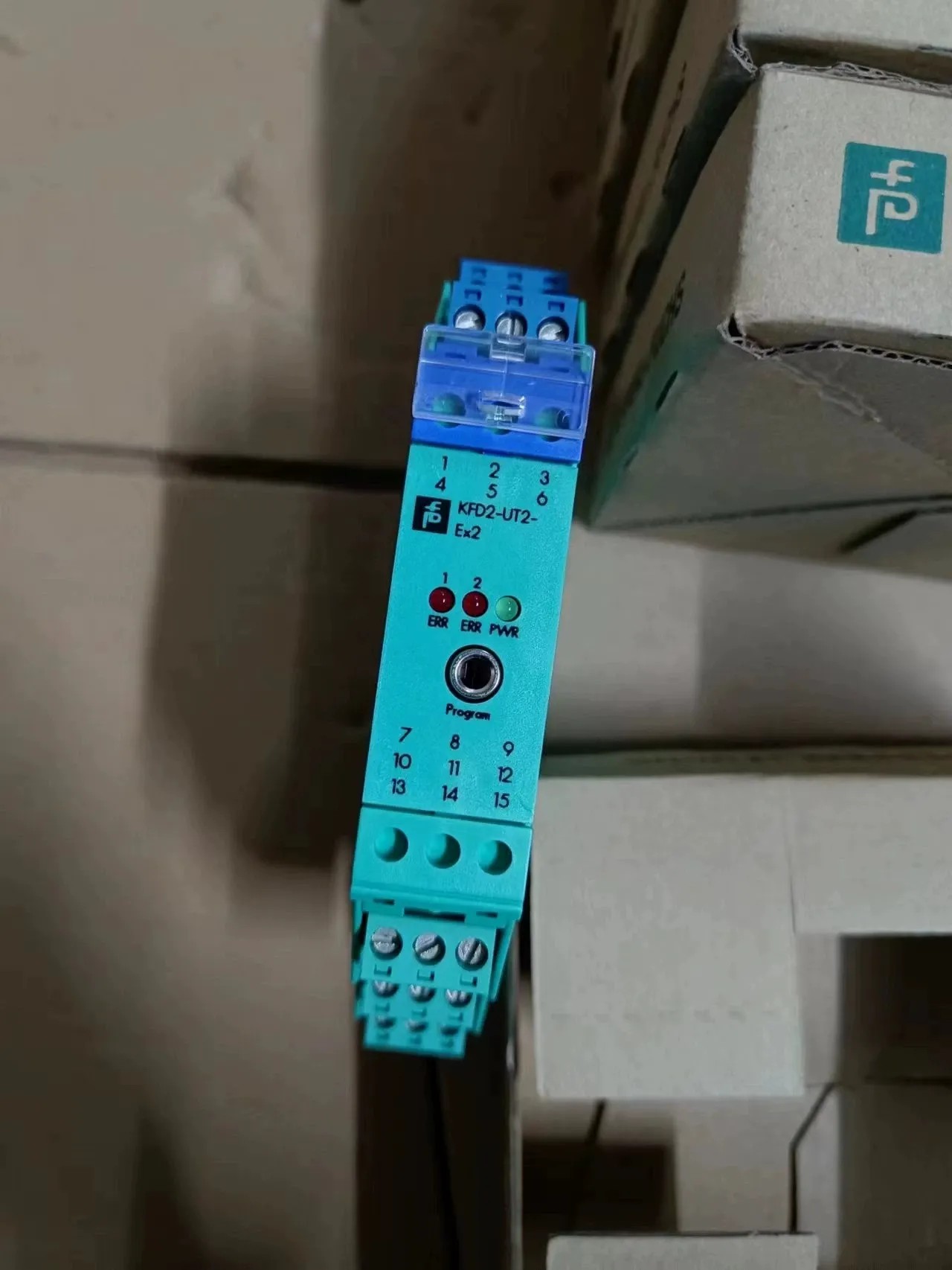 P+F Universal Temperature Converter KFD2-UT2-EX2 Electrical & Industrial Equipment