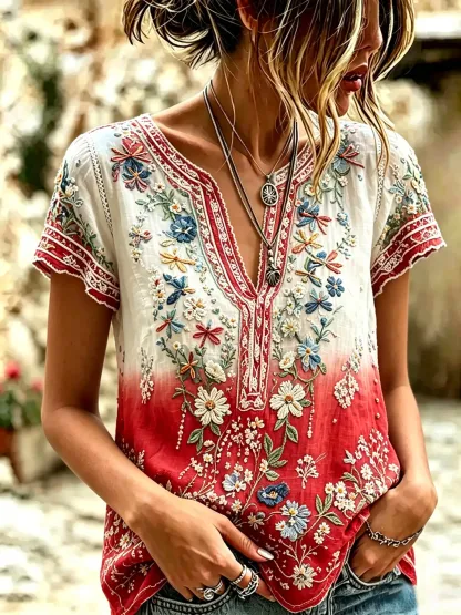 Women's Vintage Floral Textured Art Print Short-Sleeve Top