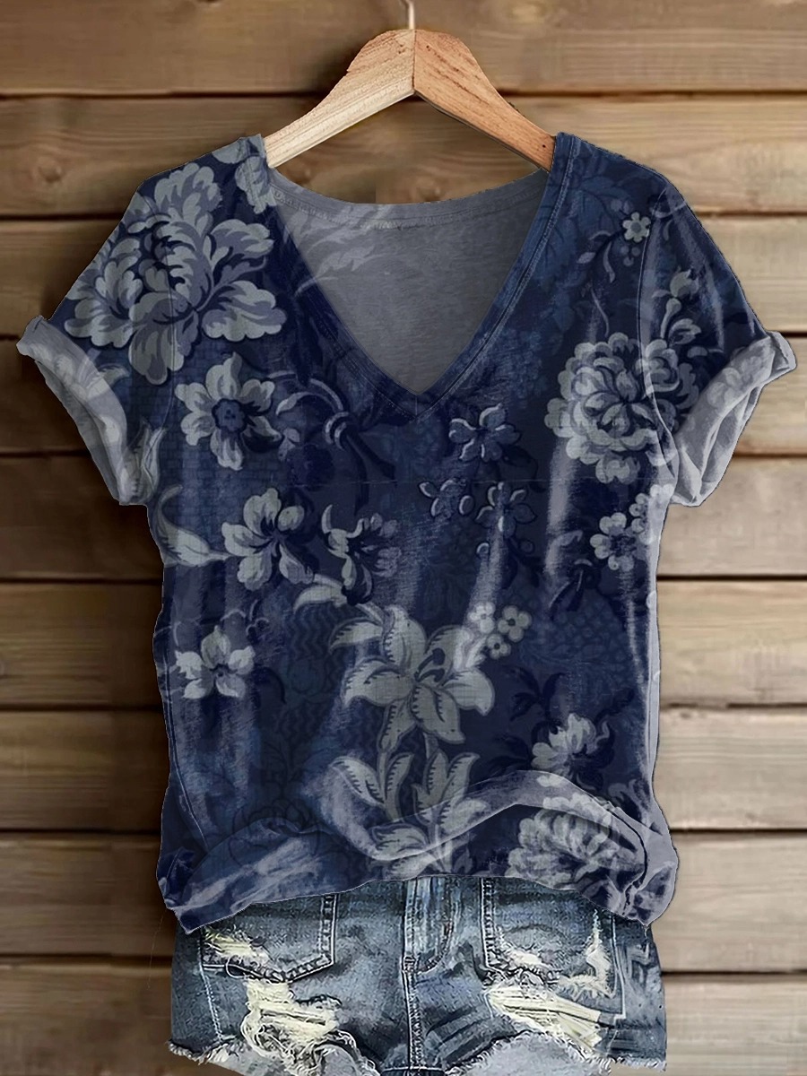Women's Vintage Floral Art Print V-neck Casual T-Shirt