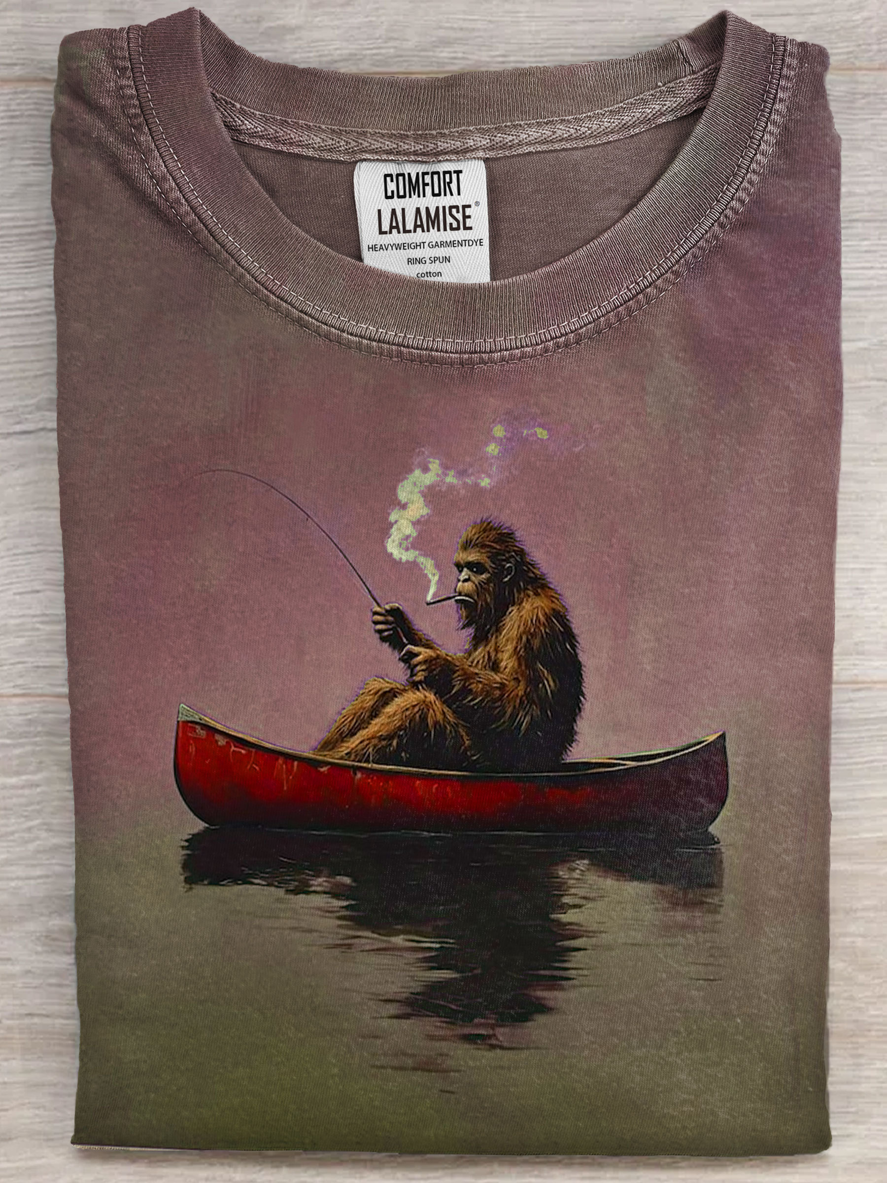 Bigfoot on a Red Canoe Fishing Retro Art Print Casaul Short Sleeve T-shirt