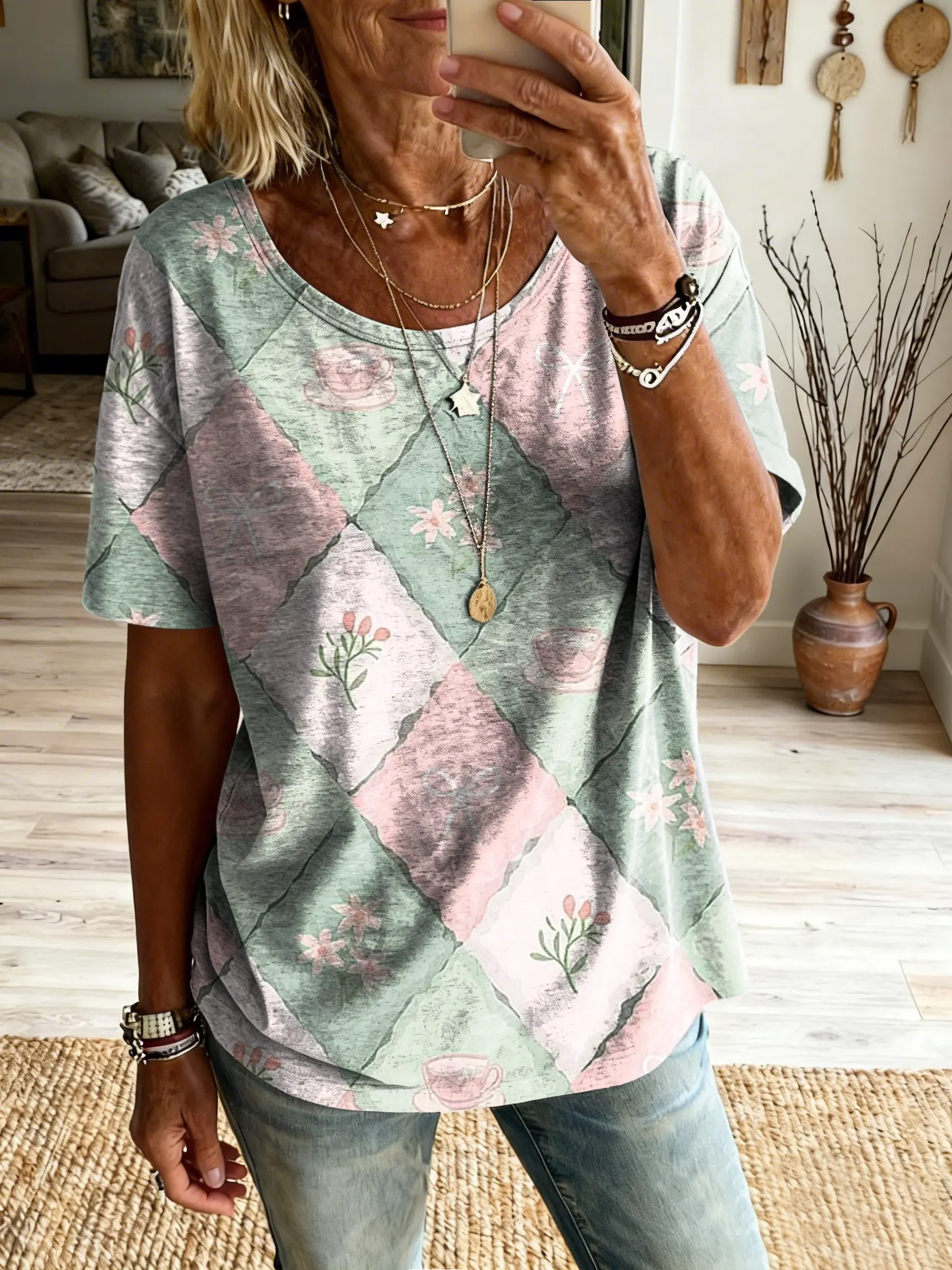 Women's Retro Diamond-Quilt Floral Art Print Casual Crew Neck Short-Sleeve Pure Cotton T-Shirt