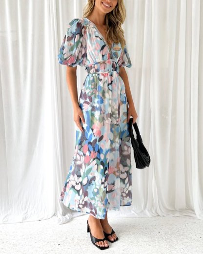 Carolina | Elegant Floral V-Neck Dress