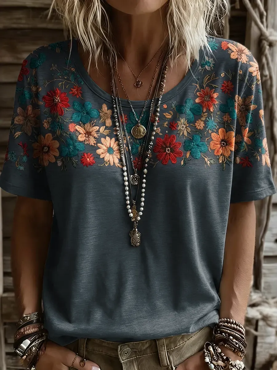 Ethnicity Vintage Flowers Women And Men's Vintage Art Print Casual T-shirt