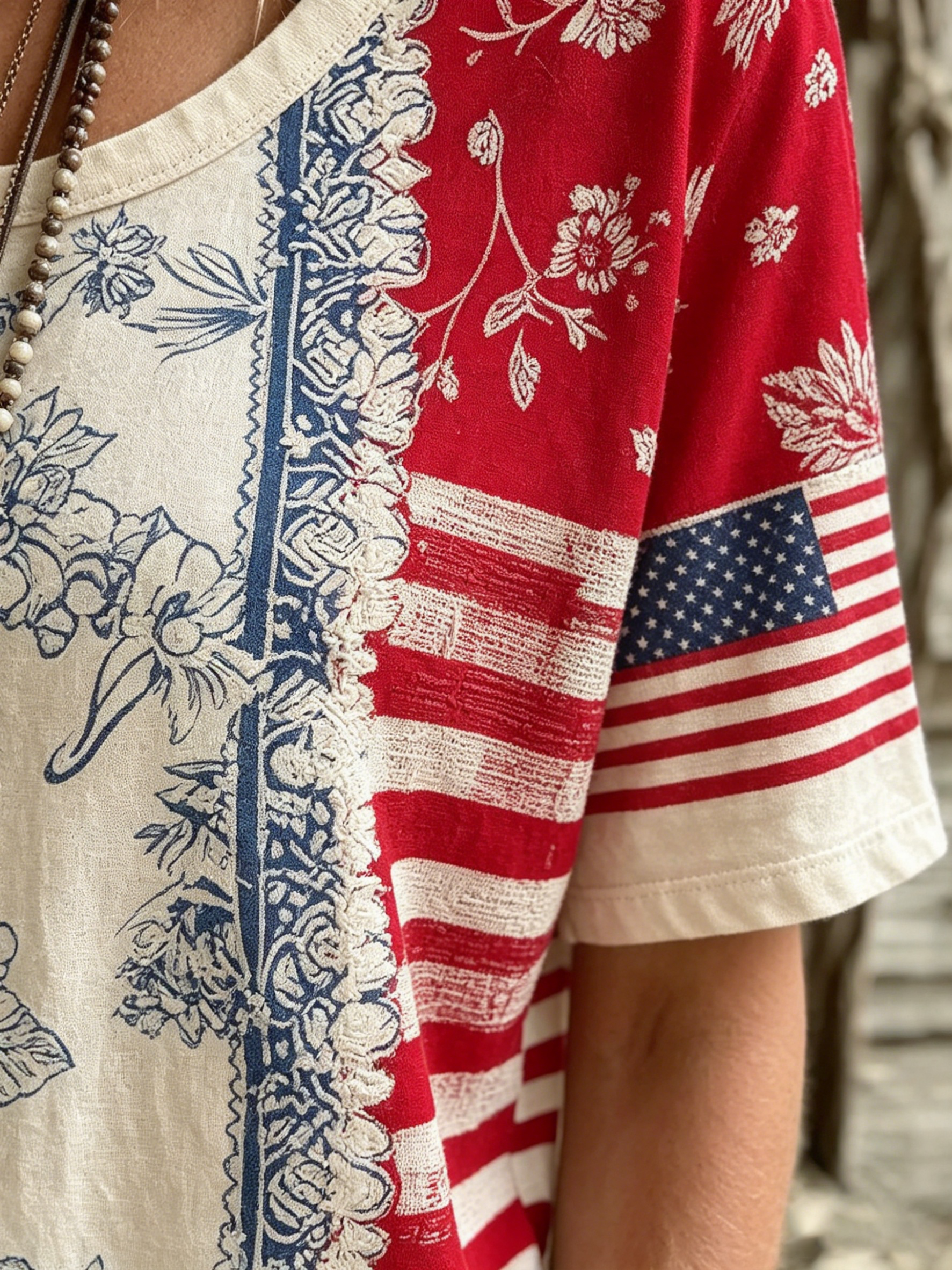 Women's Retro Flag Floral Art Print Casual Short-sleeve Crew Neck T-shirt