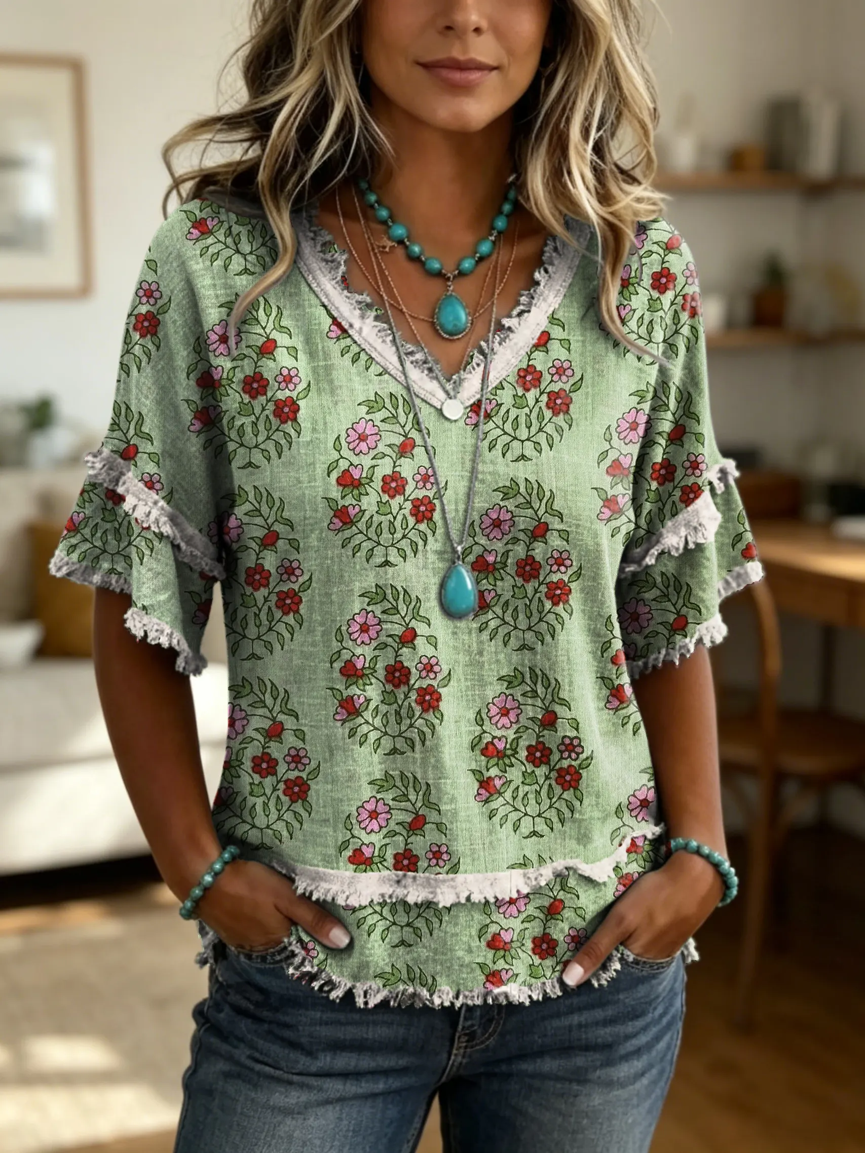 Women's Vintage Ethnic Floral Print V-neck Frayed-edge Short-sleeve Top