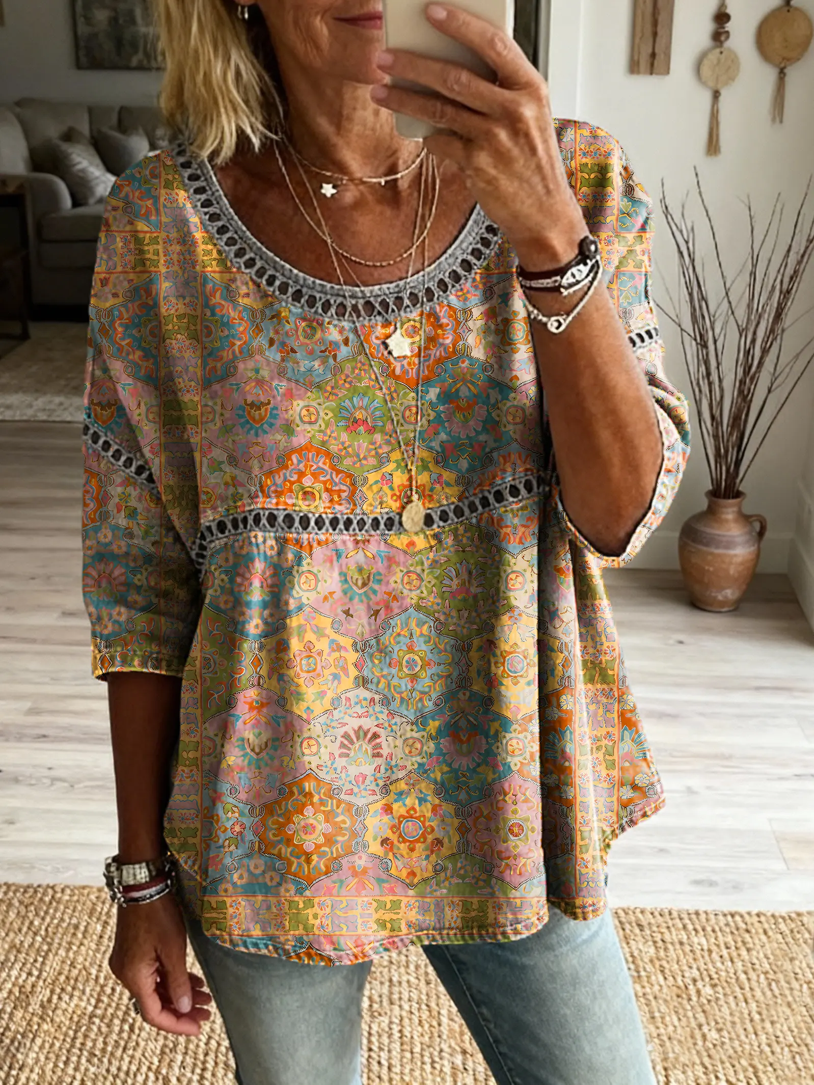 Women's Retro Ethnic Floral Art Print Casual Round Neck Hollow-out Top