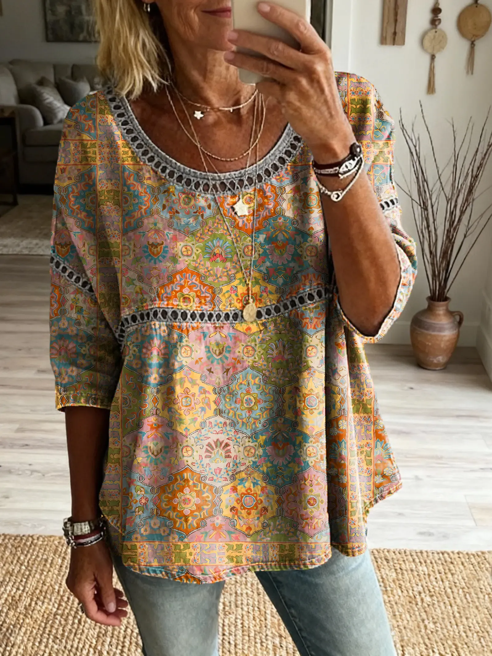 Women's Retro Ethnic Floral Art Print Casual Round Neck Hollow-out Top