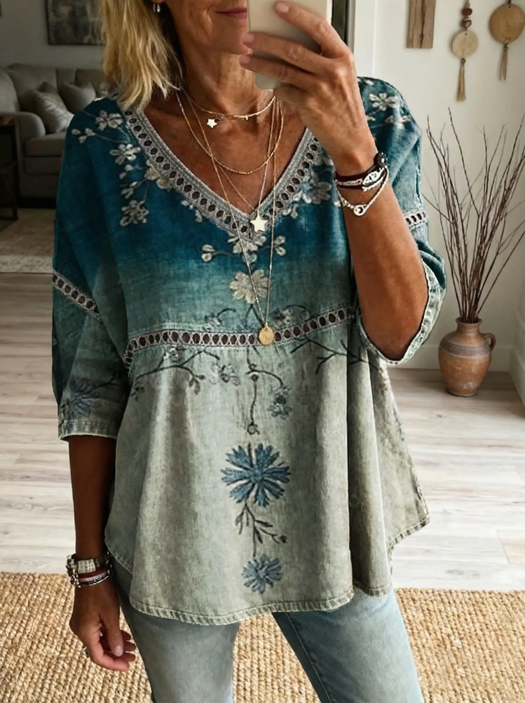 Women's Floral Pattern Art Print Casual V-neck Lace-up Top