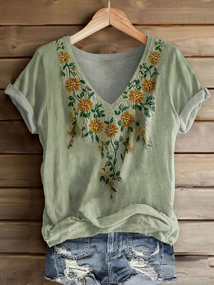 Women's Bohemian Floral Art Print V-neck Casual T-Shirt