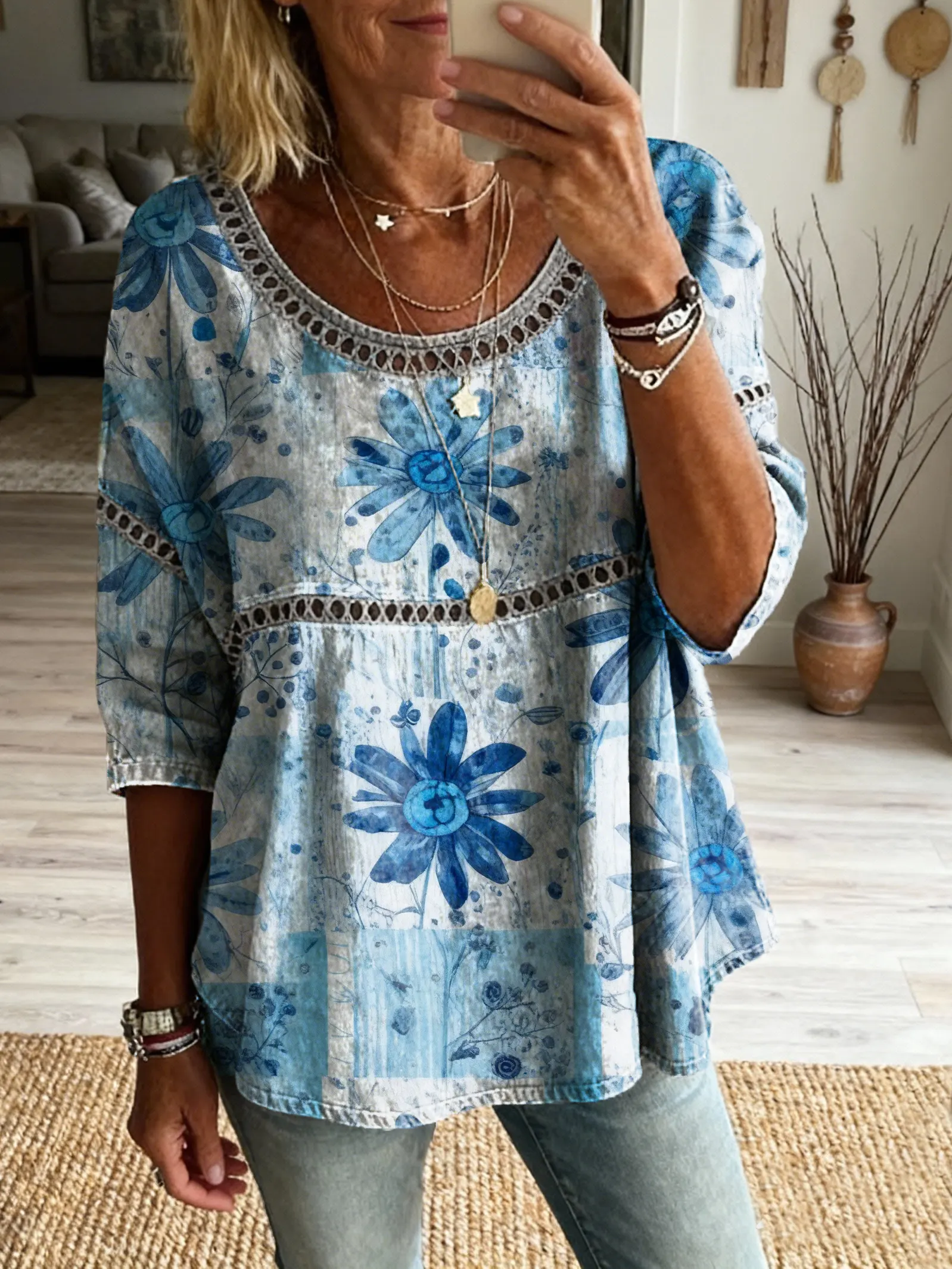 🌸Women's Bohemian Vintage Floral Art Print Casual Round Neck Cutout Top