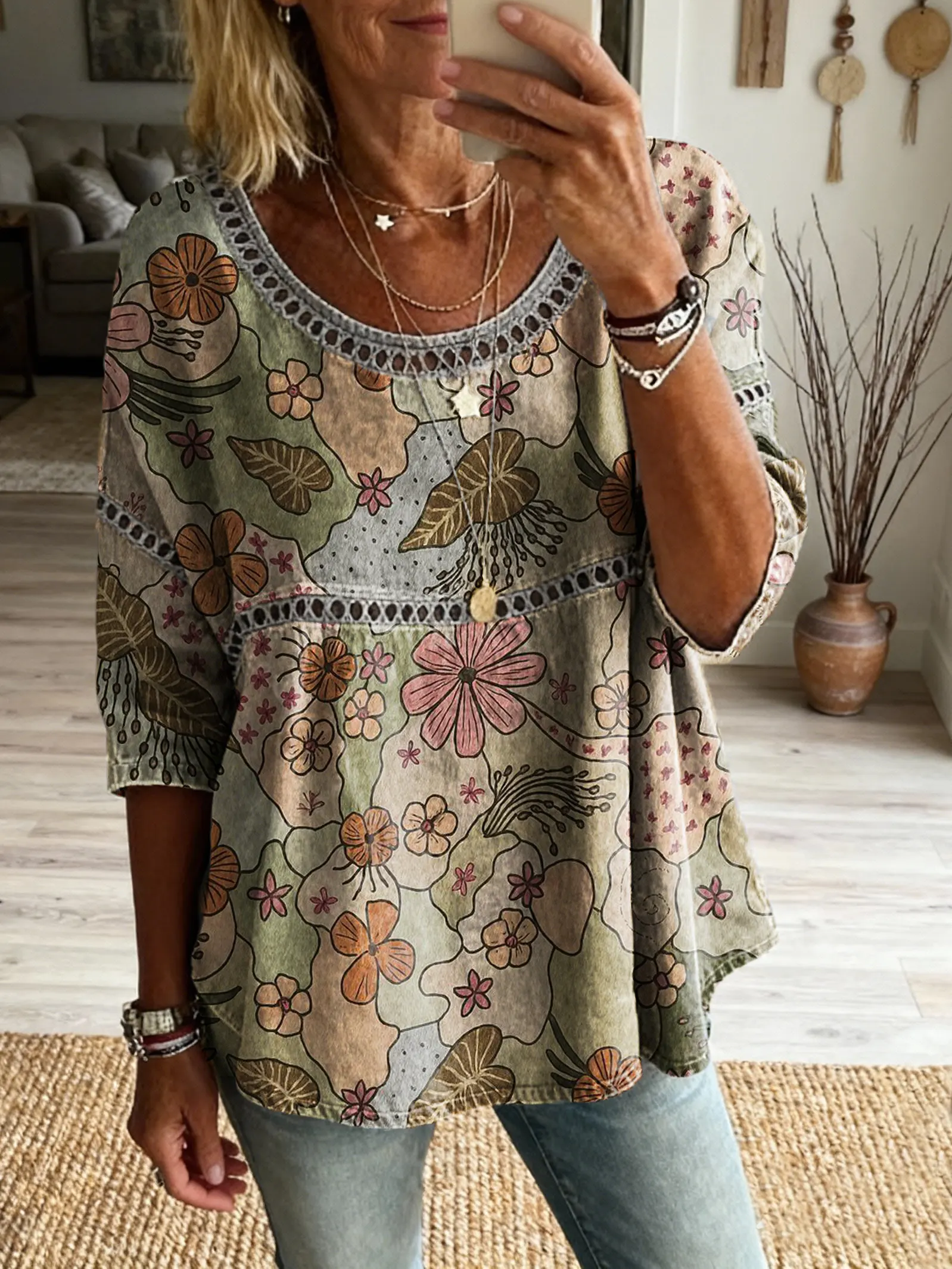 Ethnicity Bohemian Style Flowers Patchwork Women's Vintage Art Print Casual Round Neck Cutout Top