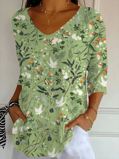 Women's Forest Plants Floral Cross Print Casual V-Neck T-Shirt