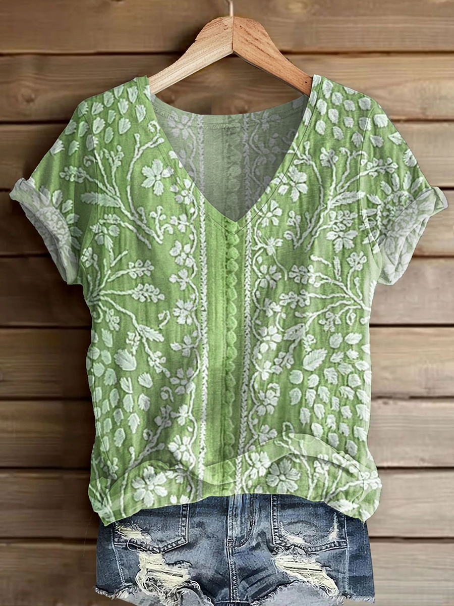 Women's Vintage Ethnic Floral Art Print V-neck Casual T-Shirt