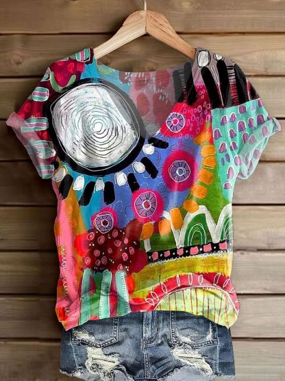 Colorful Ethnic Art V-neck Casual T-shirt