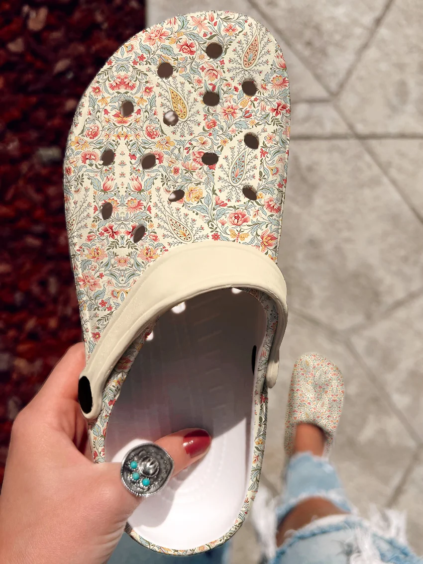 Botanical Floral Pattern Art Print Casual Hole Slippers
