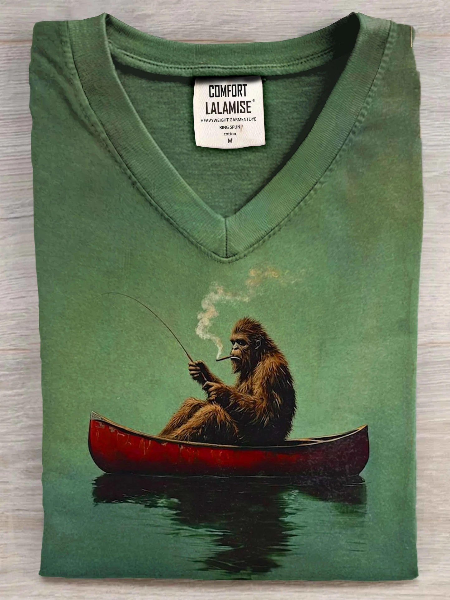 Bigfoot on a Red Canoe Fishing Retro Art Print Casaul Short Sleeve T-shirt