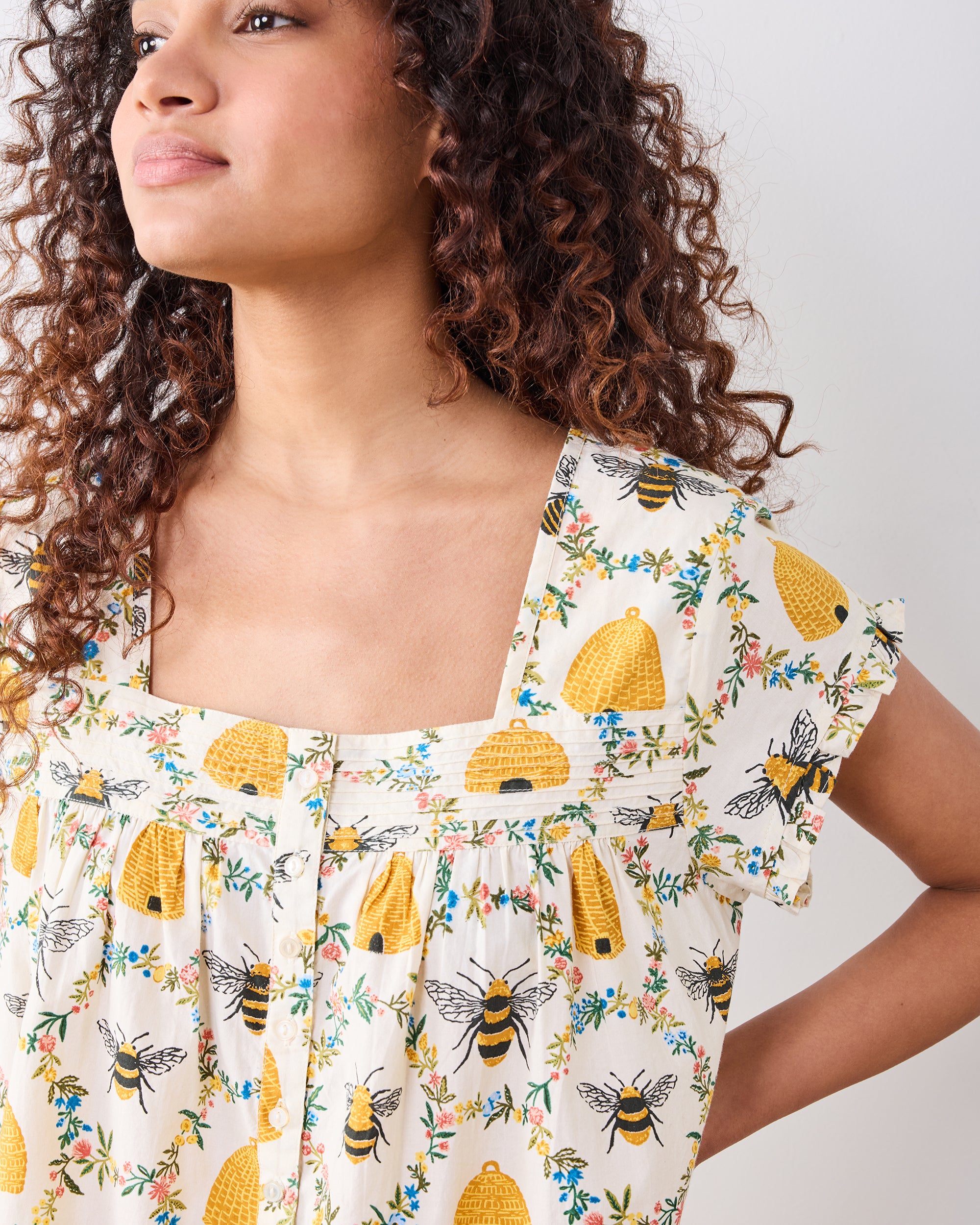 Sweet Bee - Pintuck Nightgown - Cream - Printfresh