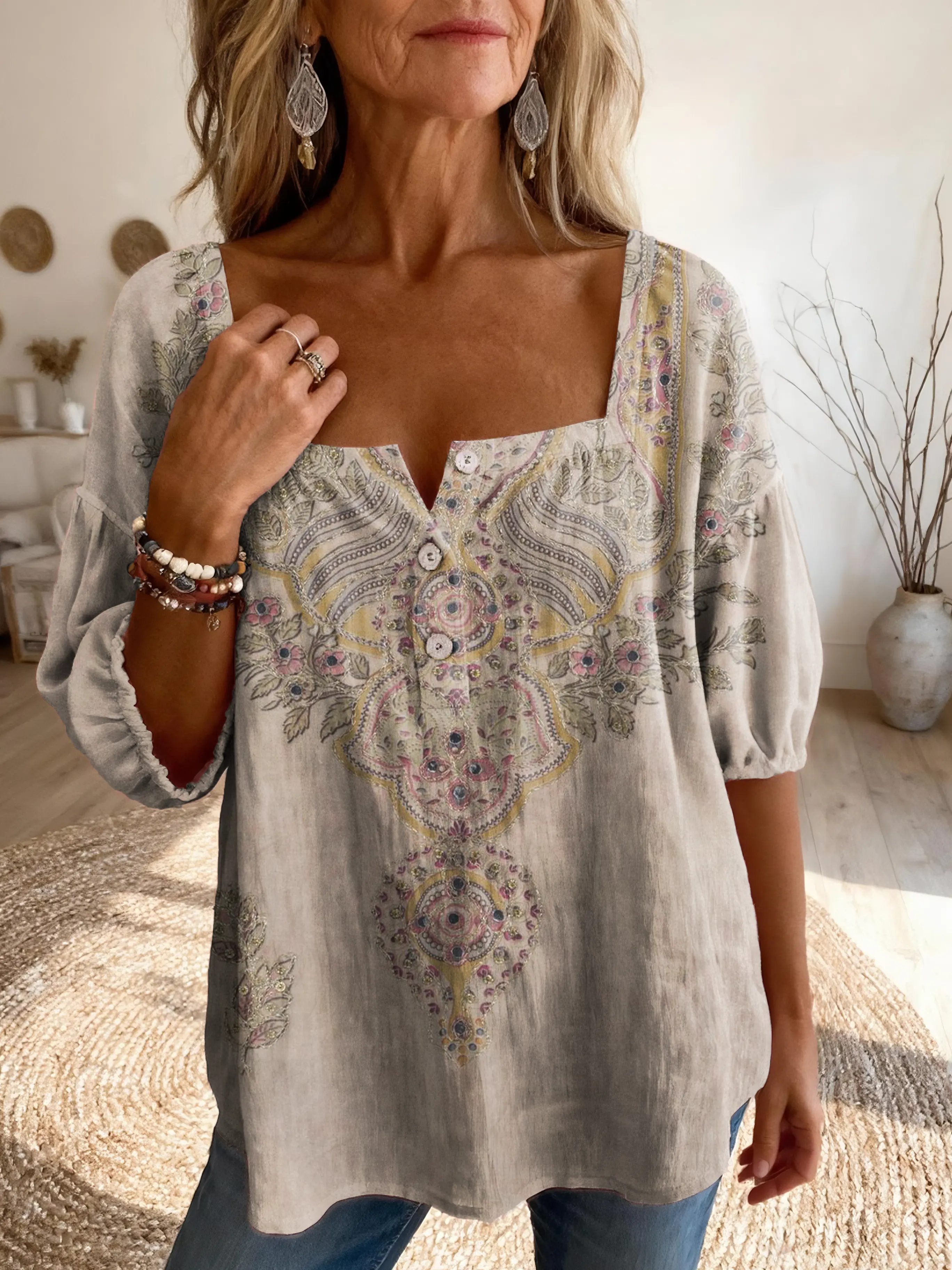 Women's Totem-inspired Vintage Floral Art Print Casual Square-neck Top