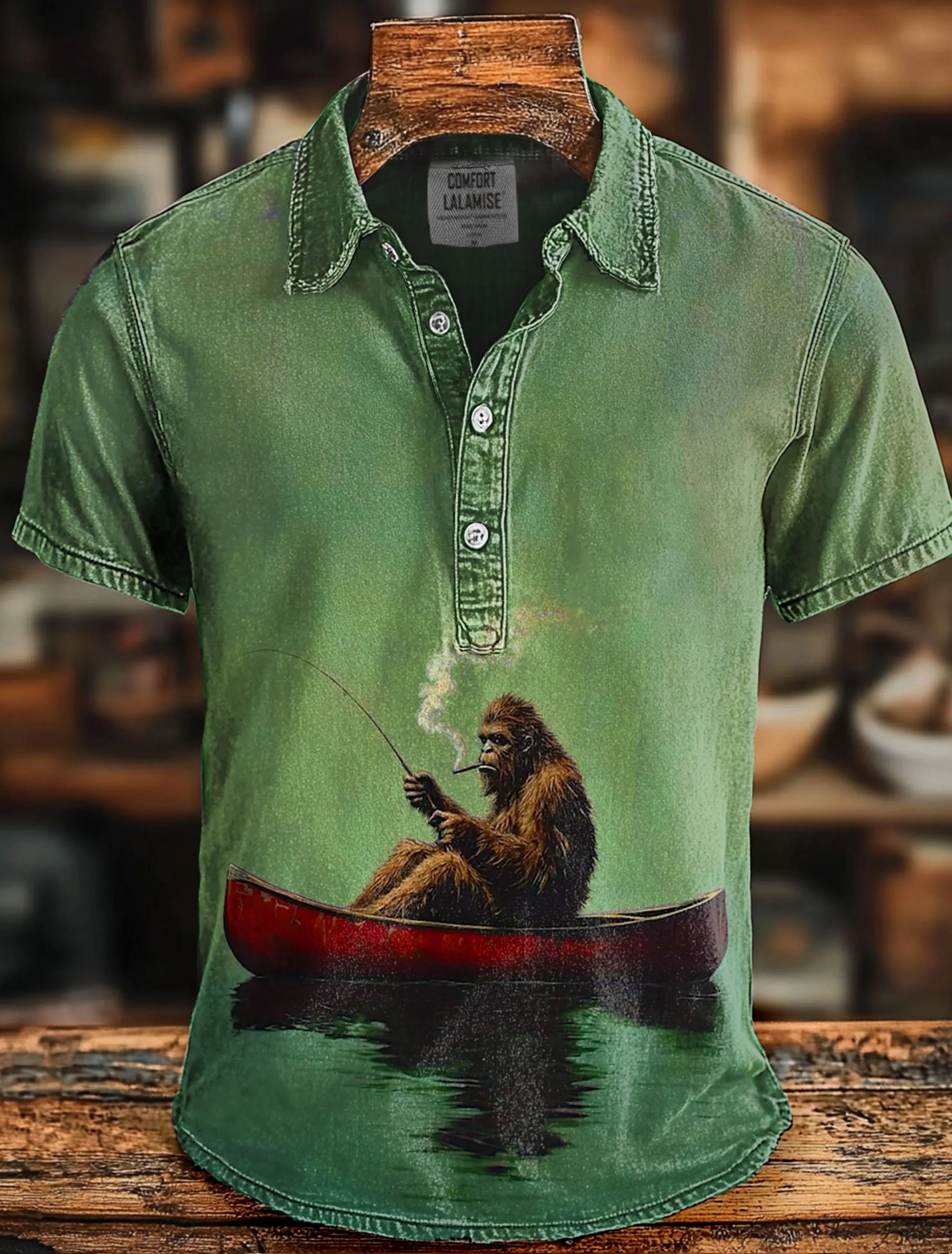 Bigfoot on a Red Canoe Fishing Retro Art Print Casaul Short Sleeve T-s