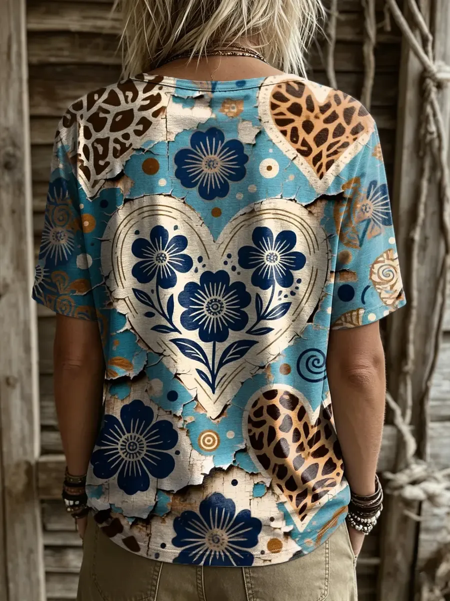 Women's Short-sleeve T-shirt With Floral Heart Print
