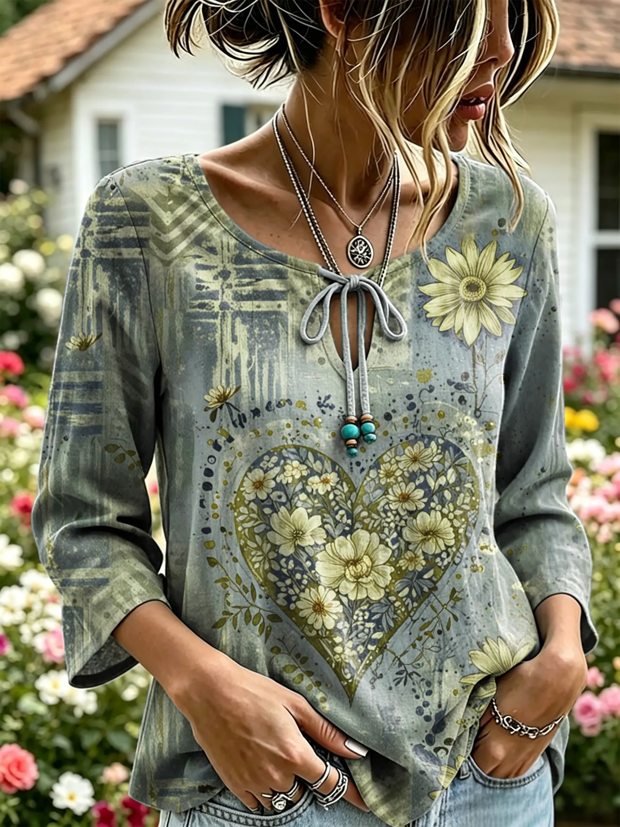Women's Vintage Heart Floral Print Tie-Neck 3/4 Sleeve Top