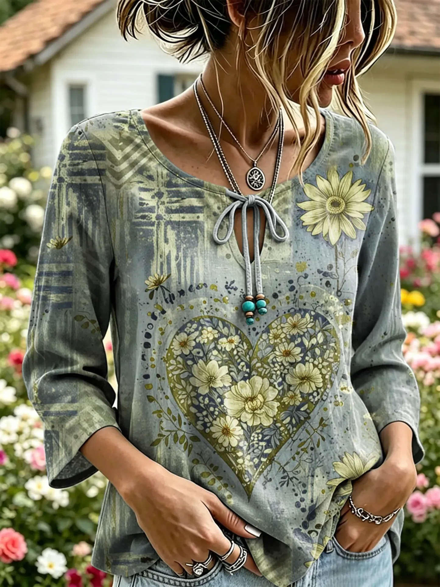 Women's Vintage Heart Floral Print Tie-Neck 3/4 Sleeve Top