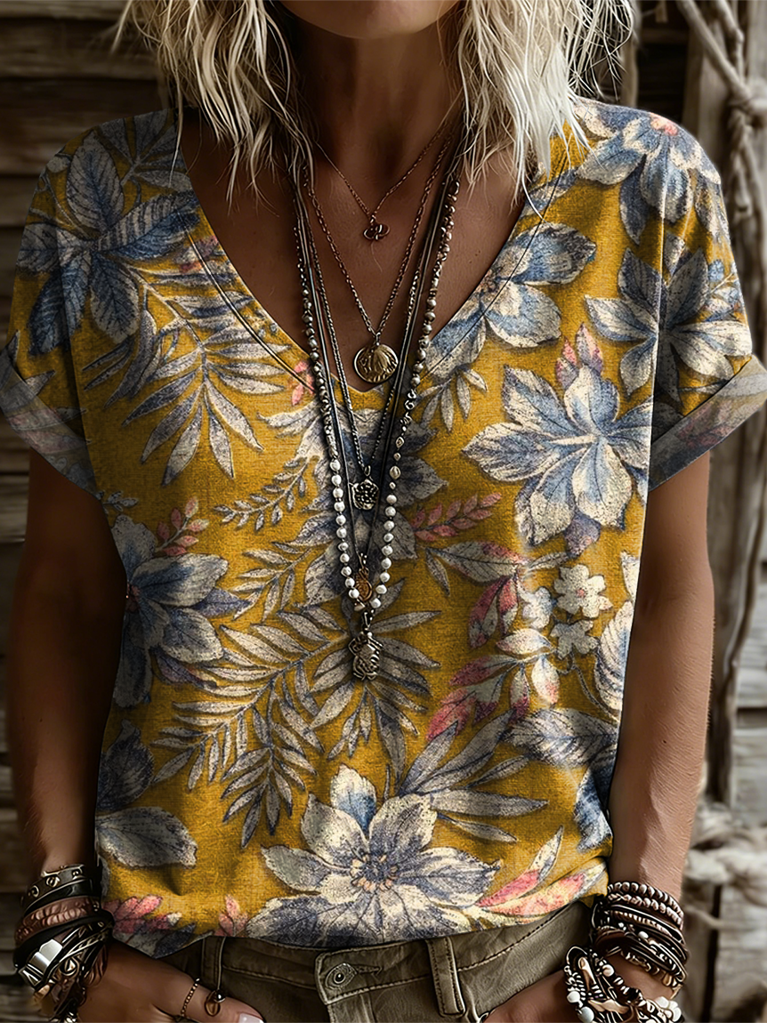 Women's Retro Ethnic Floral Art Print Casual Short-sleeve V-neck T-shirt