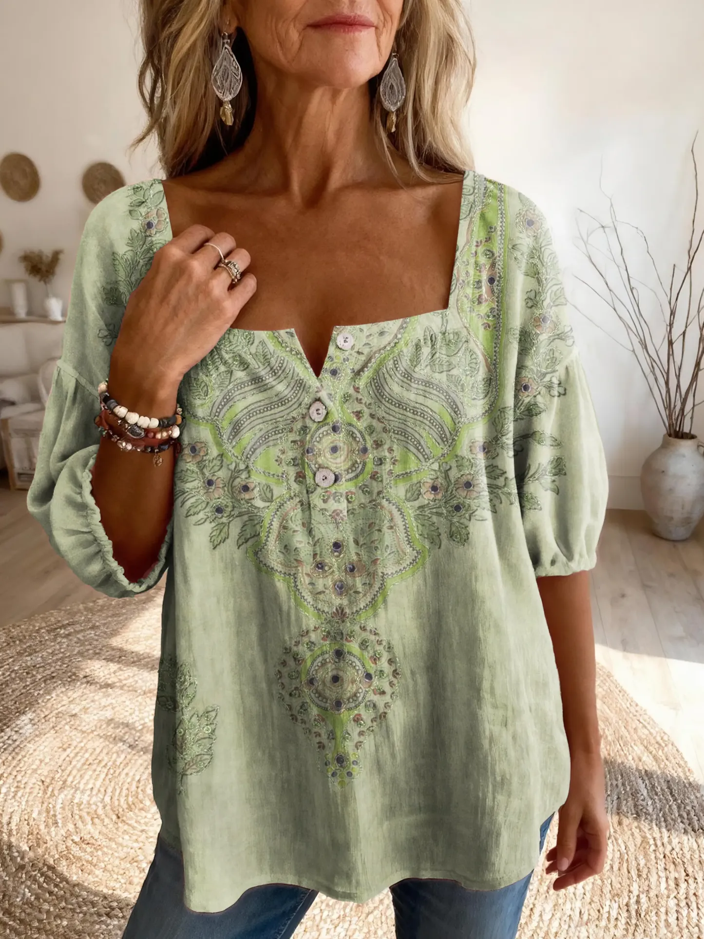 Women's Totem-inspired Vintage Floral Art Print Casual Square-neck Top