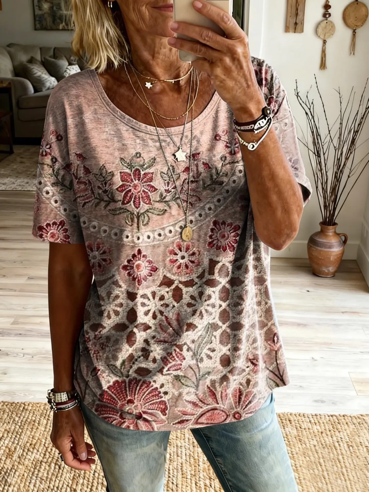 Women's Retro Pink Textured Floral Art Print Casual Crew Neck Short-Sleeve Pure Cotton T-Shirt