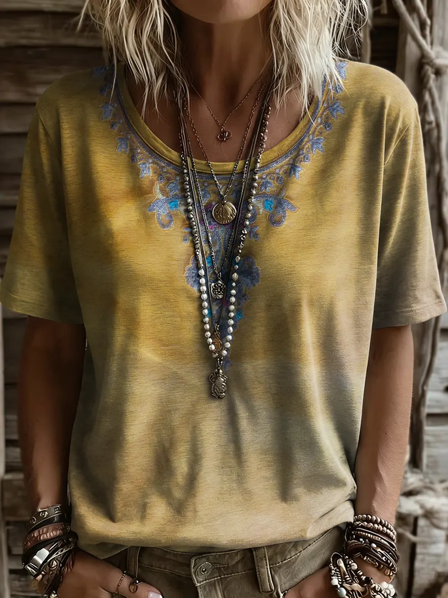 Women's Retro Ethnic Floral Print Round-neck Short-sleeve T-shirt