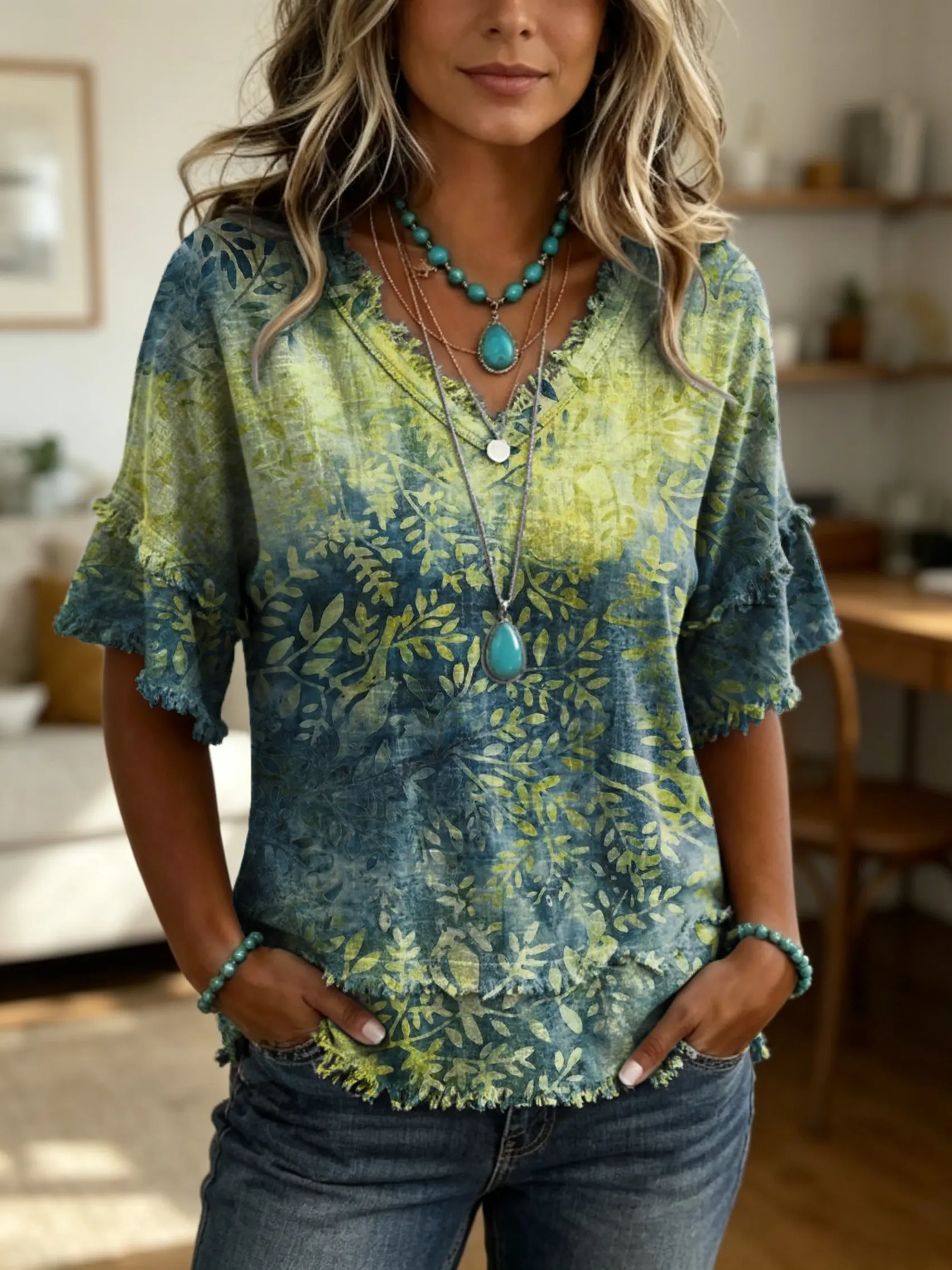 Women's Vintage Ethnic Floral Print V-neck Frayed-edge Short-sleeve Top