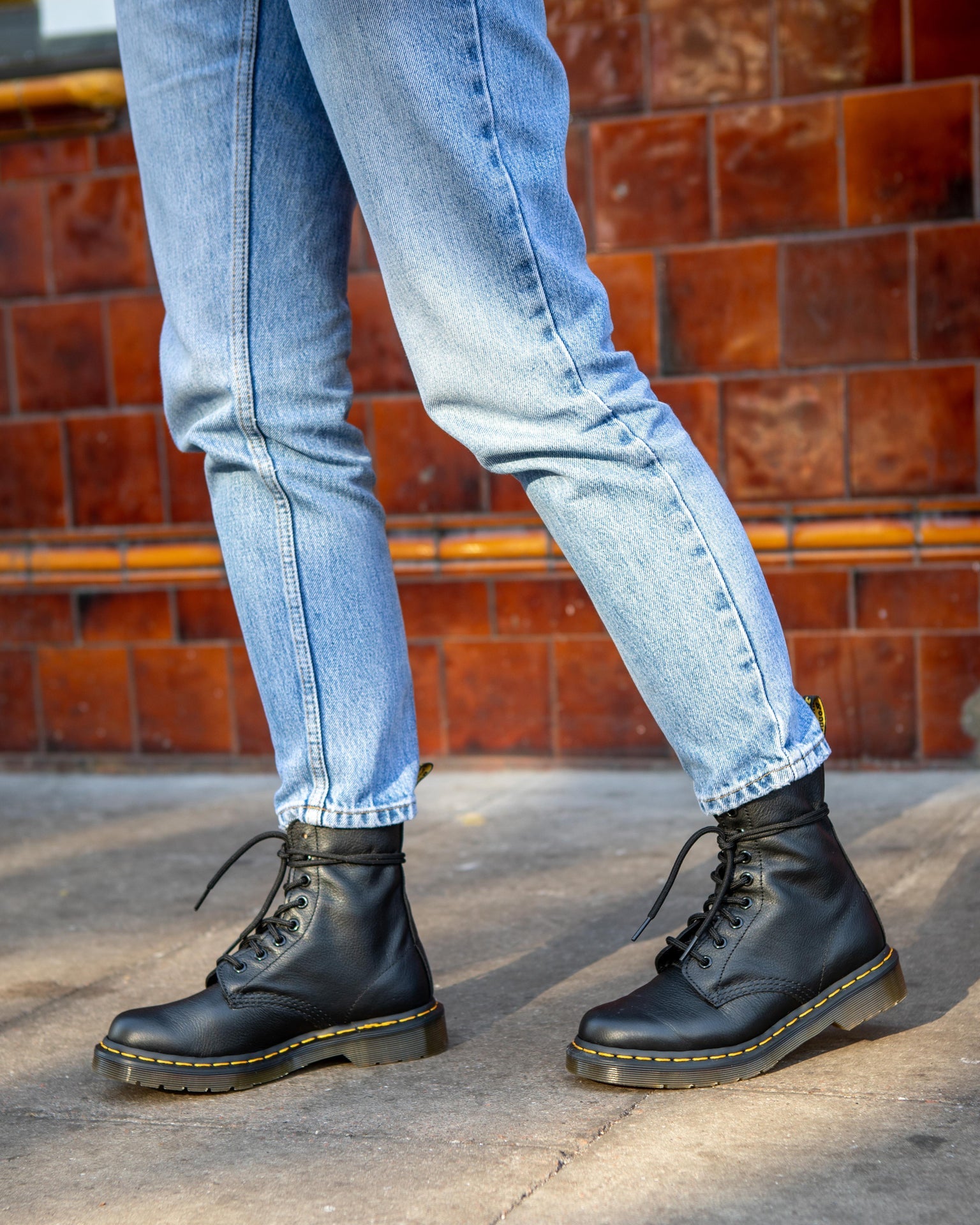 1460 Pascal Virginia Leather Ankle Boots