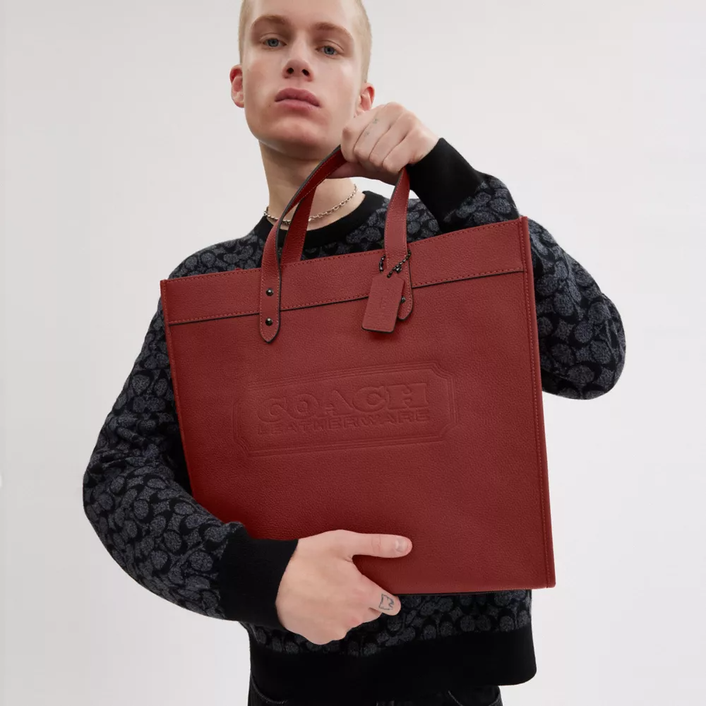 Coathtch Field Tote 40 With Coathtth Badge
