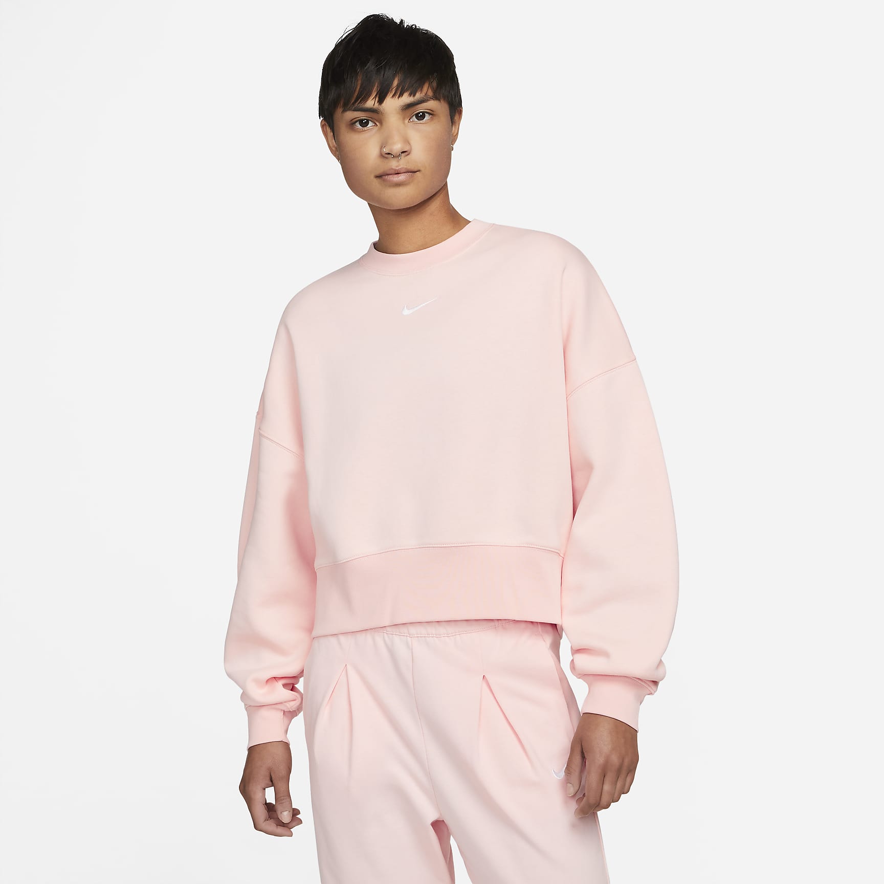 Sportswear Collection Essentials - Women's Oversized Fleece Crew Sweatshirt