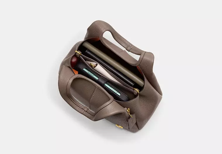 Lana Shoulder Bag 23