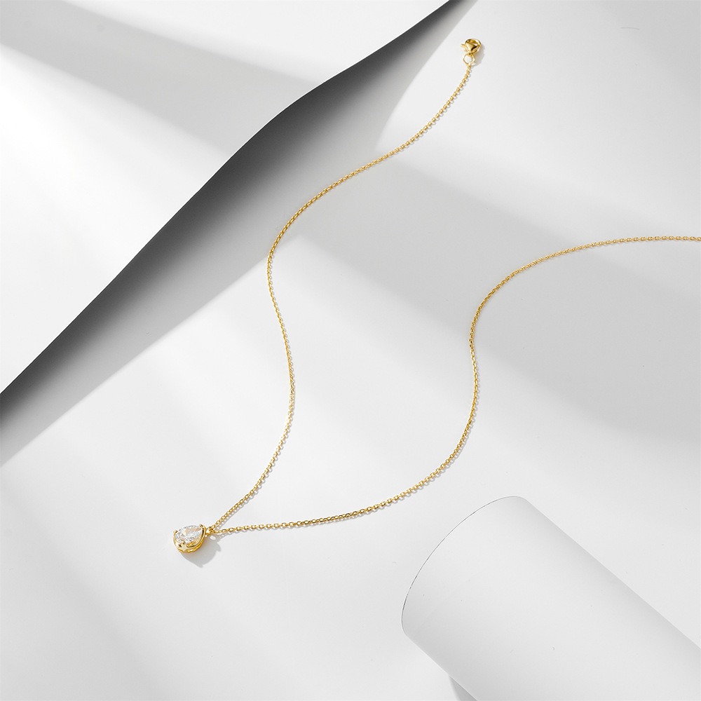 crystal pendant necklace