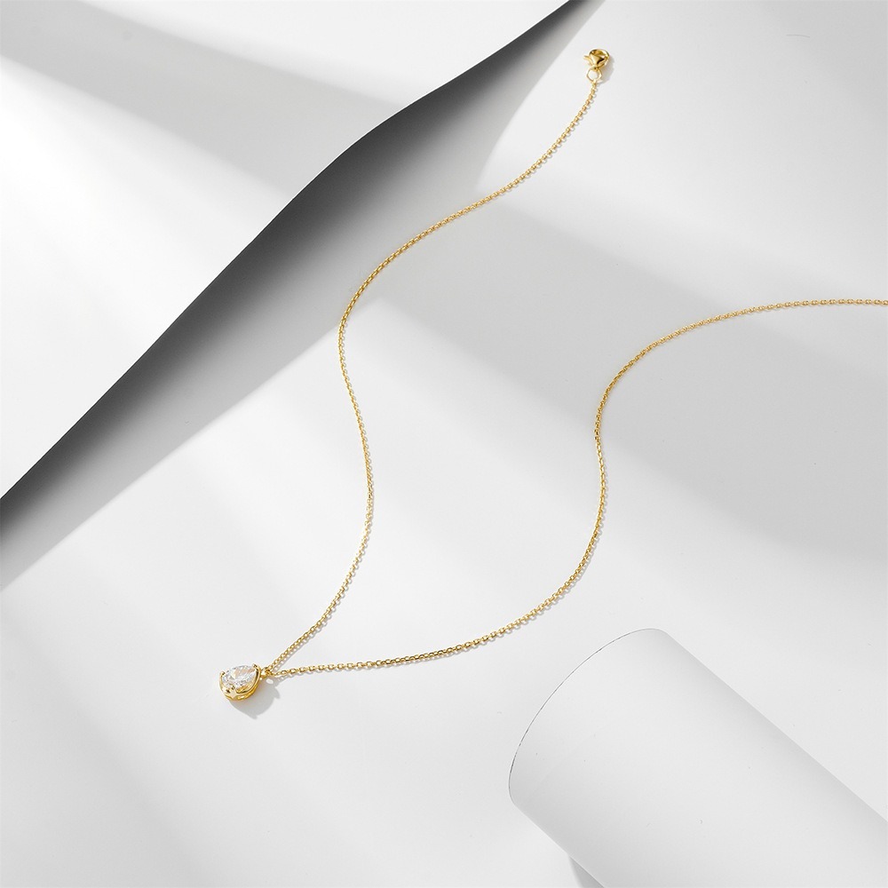 crystal pendant necklace