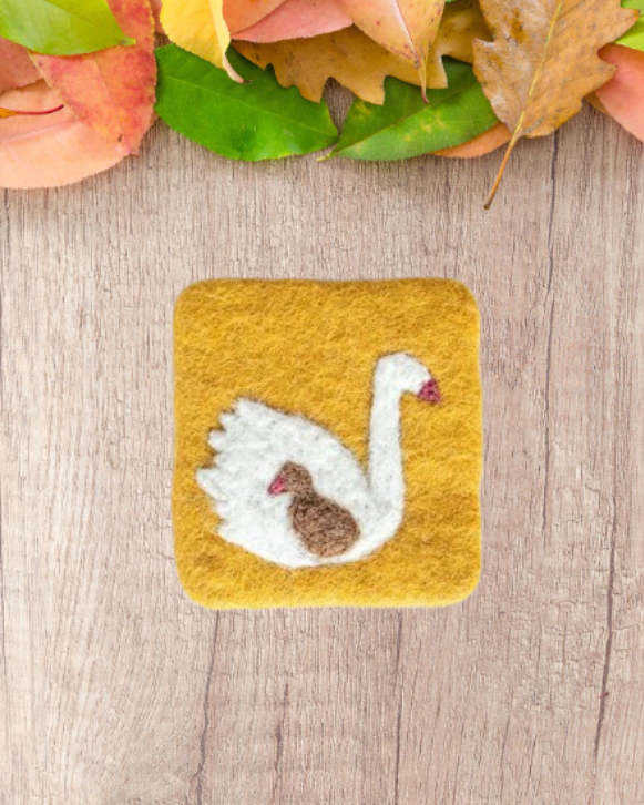Elegant Swan Absorbent Wool Felted Coaster