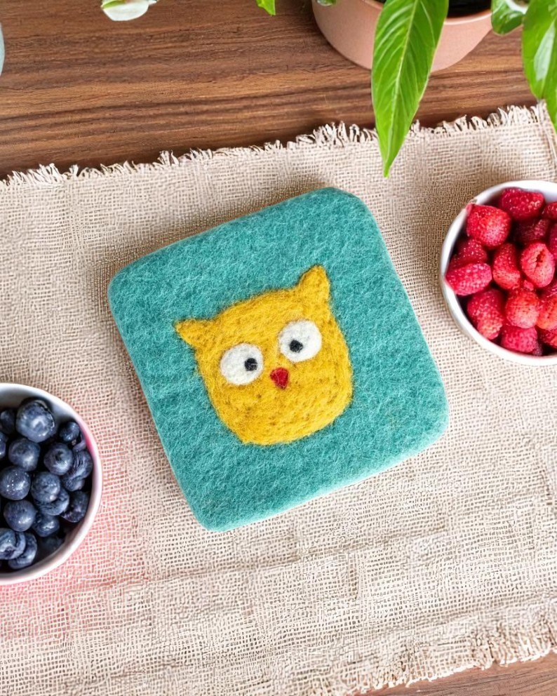 Cute Yellow Owl Pattern Absorbent Wool Felted Coaster