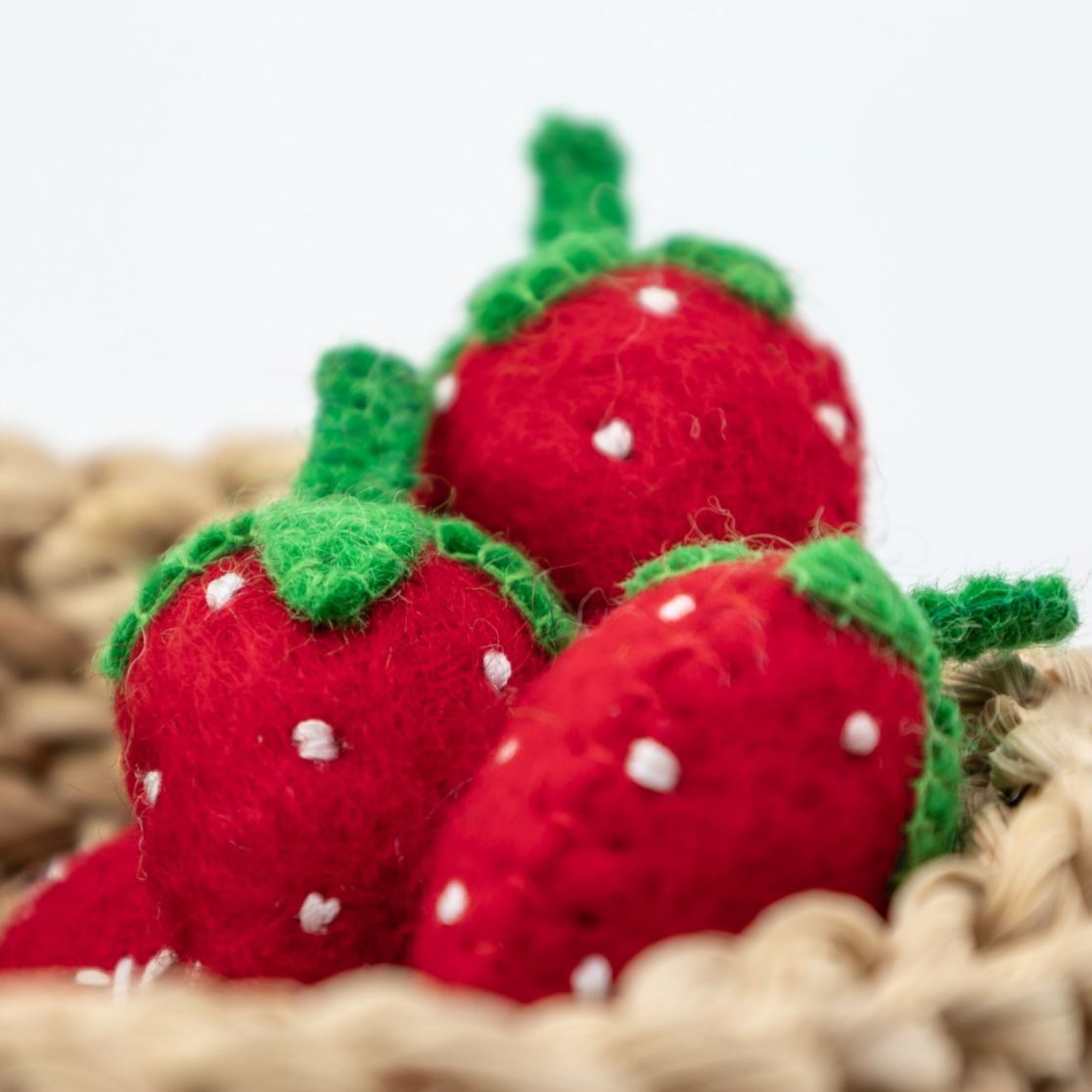 https://img-va.myshopline.com/image/store/1743649174005/4cm-stitched-felt-strawberry-(1).jpeg?w=1500&h=1189