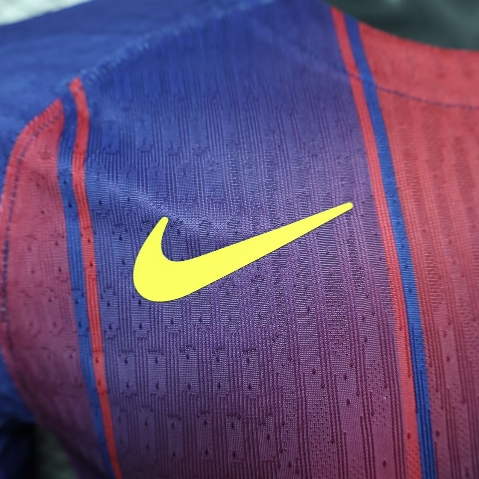 2025/2026 Player Version Barcelona Home Football Shirt 1:1 Thai Quality