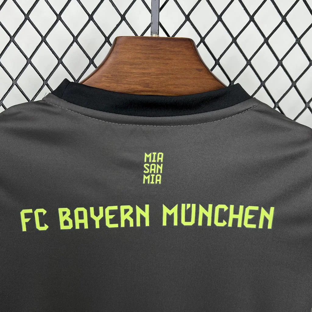 2025/2026 Bayerthtn Munchethtn  Anniversary Football Shirt Kids Size Custom