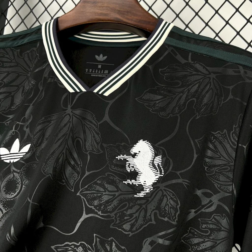 2025/2026 Juventus  Football Shirt Custom