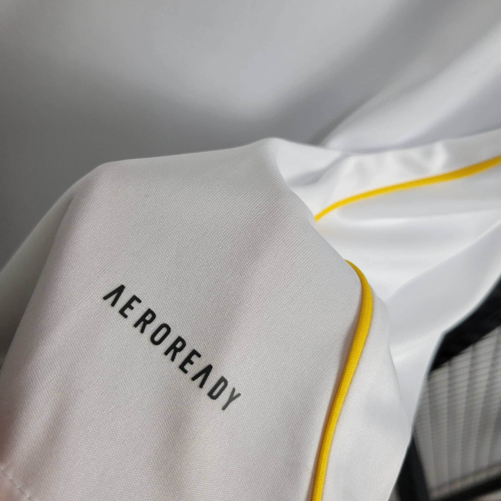 2025/2026 Real Mathtdrid Home Football Shirt Custom number name