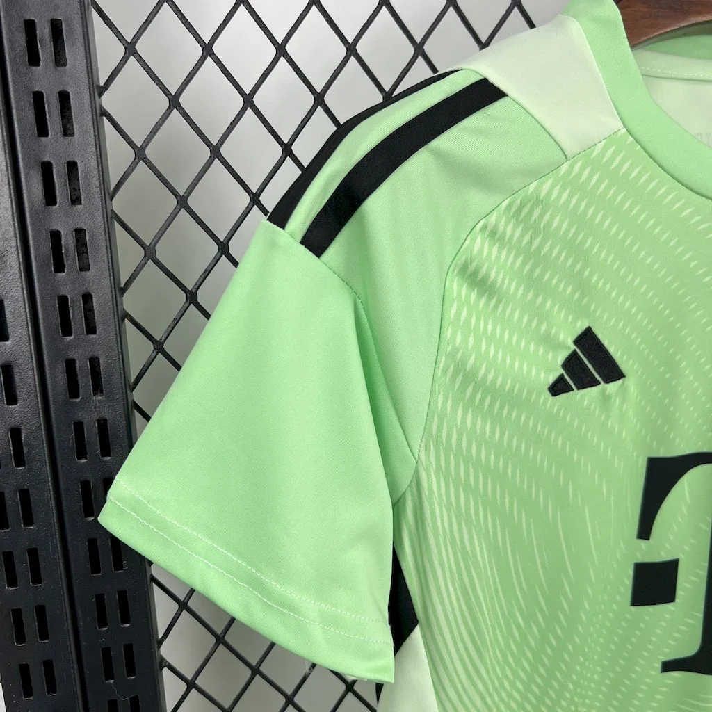 2025/2026 Bayerthtn Munchethtn Goalkeeper Football Shirt Kids Size Custom